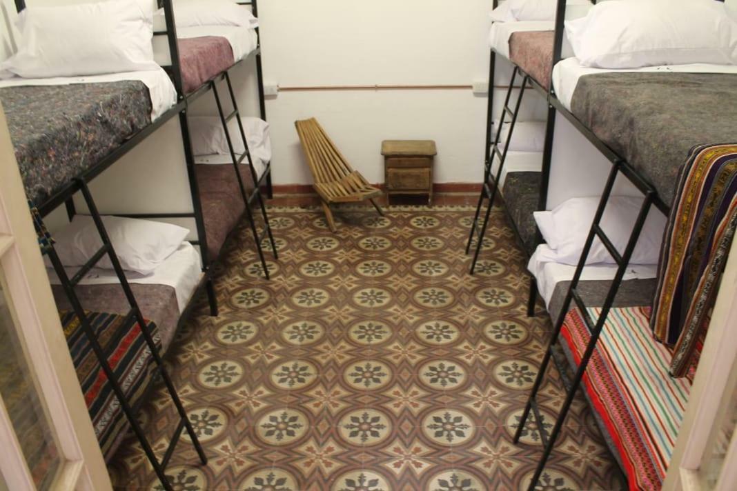 Casa Artigas Hostel Кордова Экстерьер фото